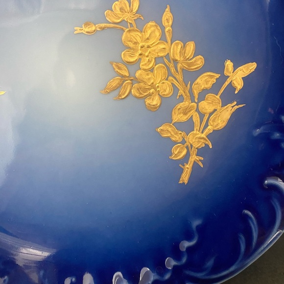 Antique Blue Plate with Gold Hand Painted Design Jean Pouyat in Limoges, France. - Picture 4 of 16